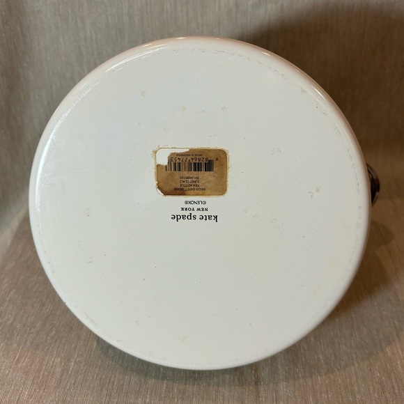 KATE SPADE Whistling  Stove Top Kettle in Beige and Cream - Picture 7 of 9